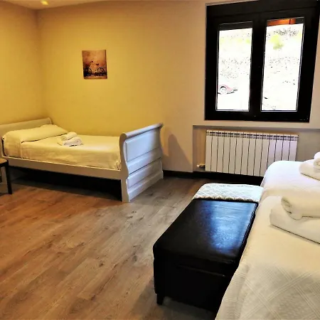 Holiday home Casa Rural Aires De Fasgar